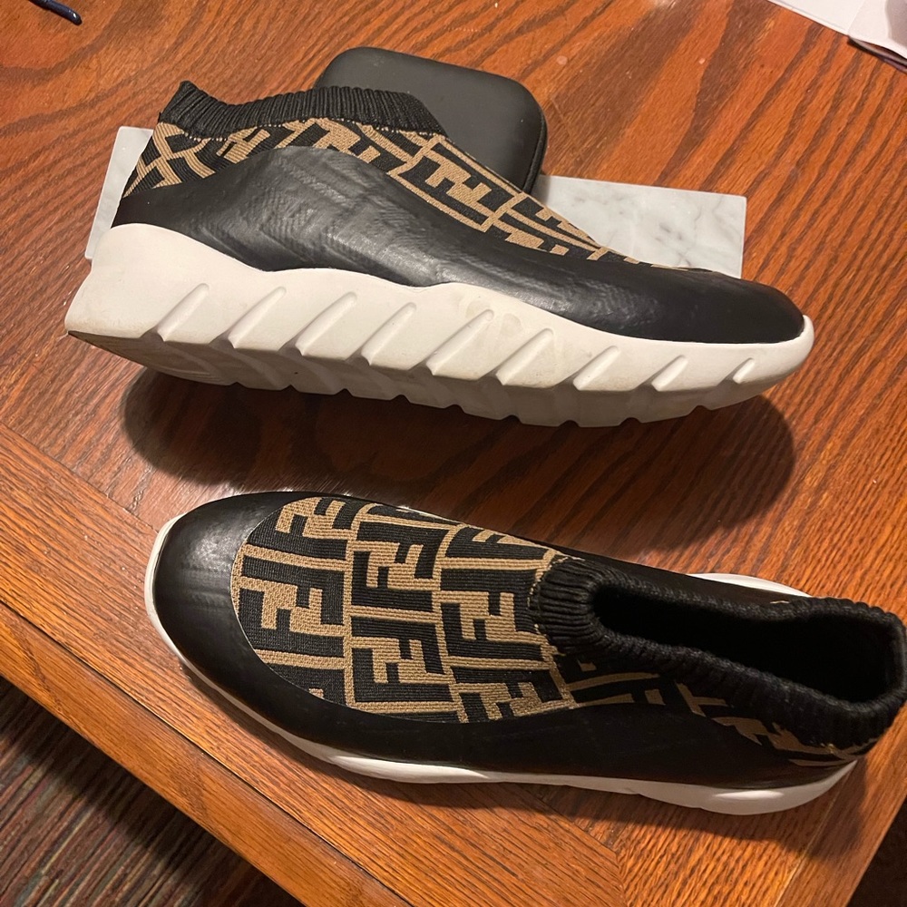 Fendi Team Wang Low Top Men’s Sock Sneakers size 9 US